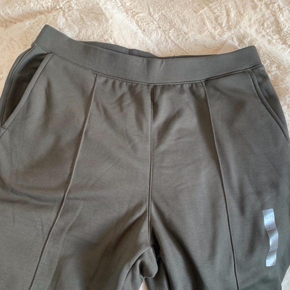 UNIQLO Olive Green Sweatpants SIZE XL (NWT) - Picture 2 of 6